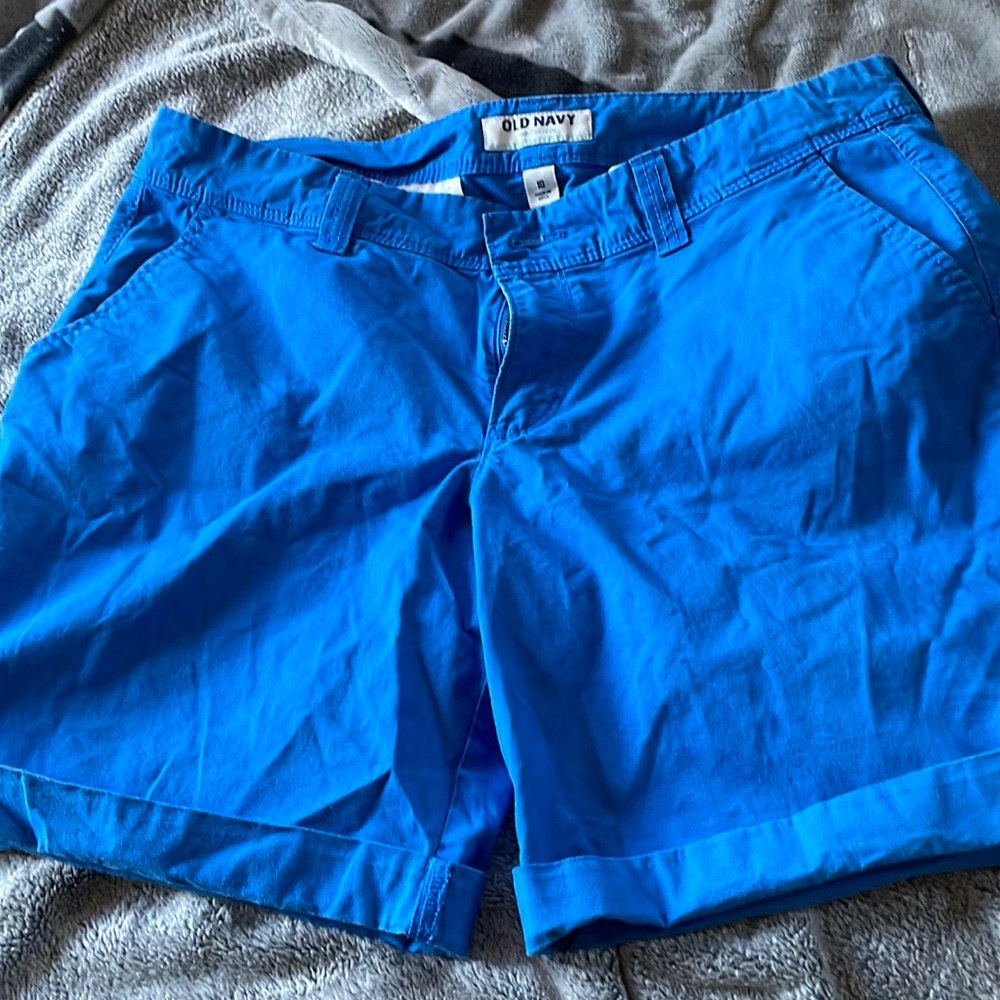 Old navy cuffed shorts